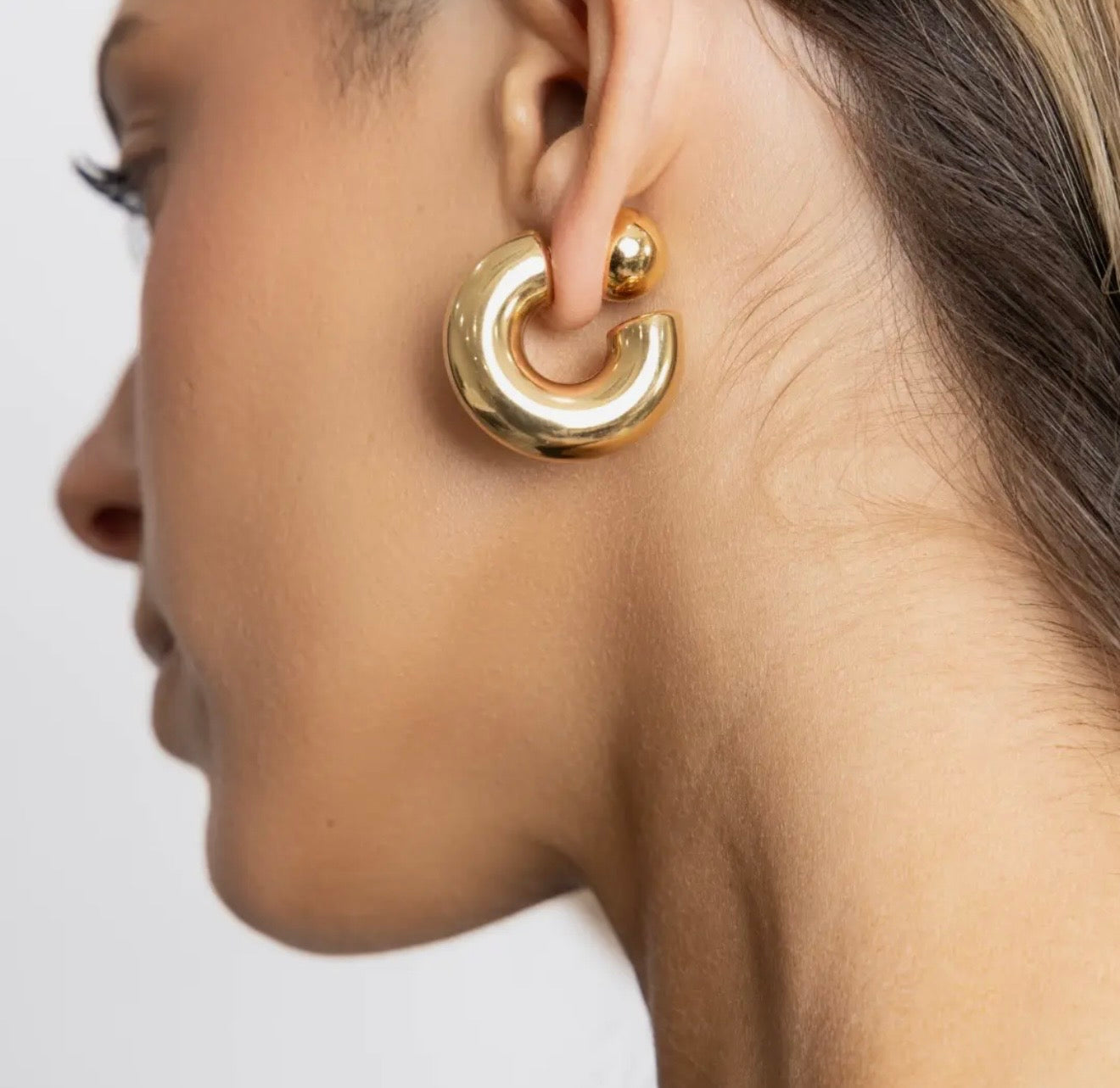 Kelly Tube Hoop Ohrringe